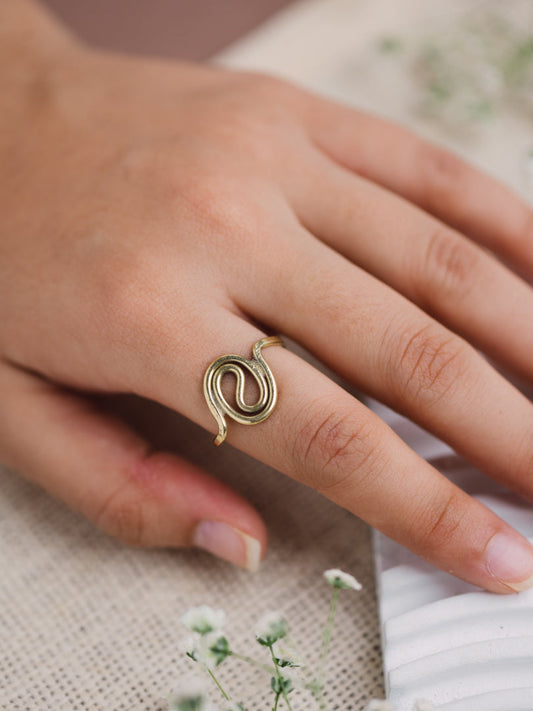 Coil Spiral Ring